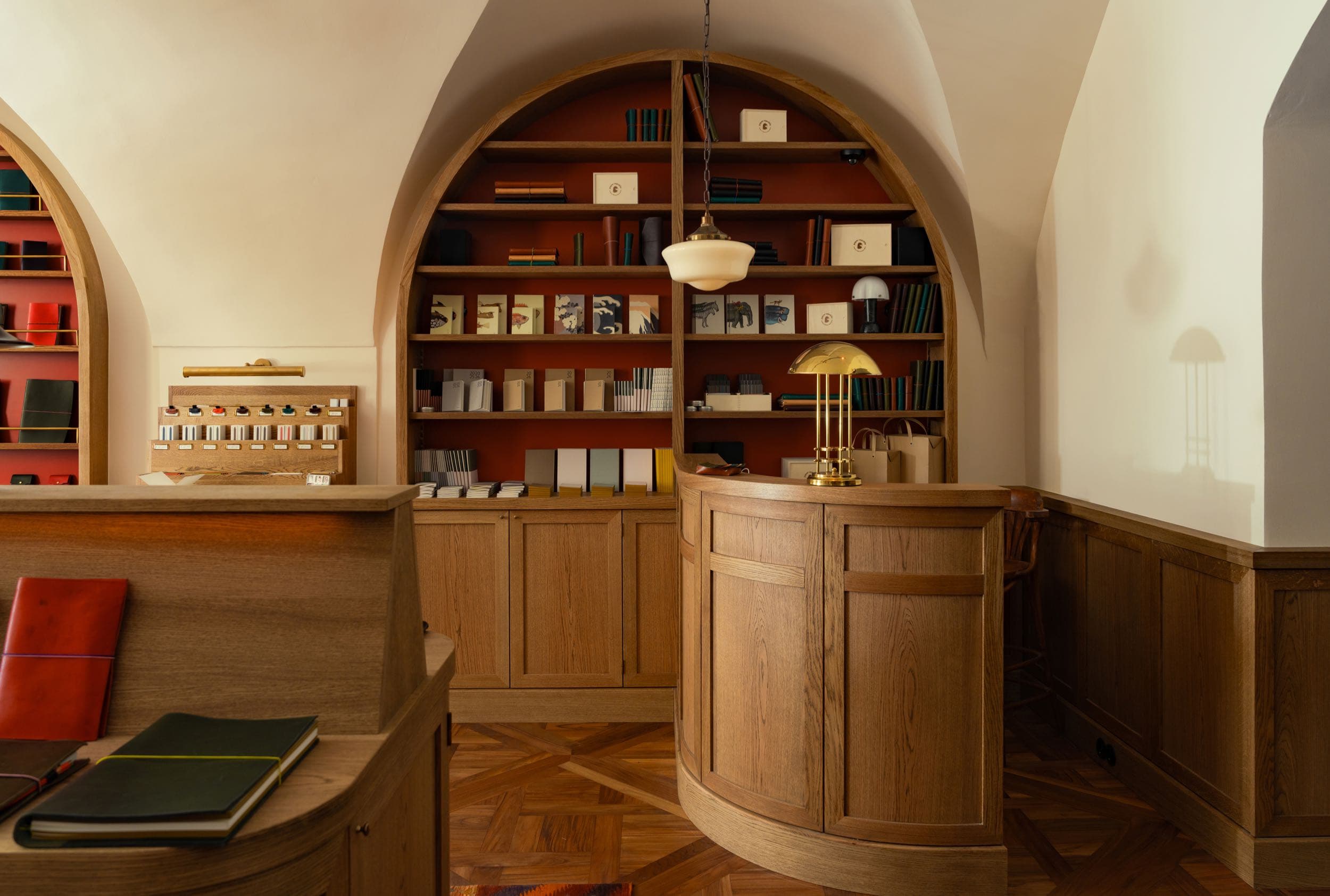 La Maison de Paper Republic